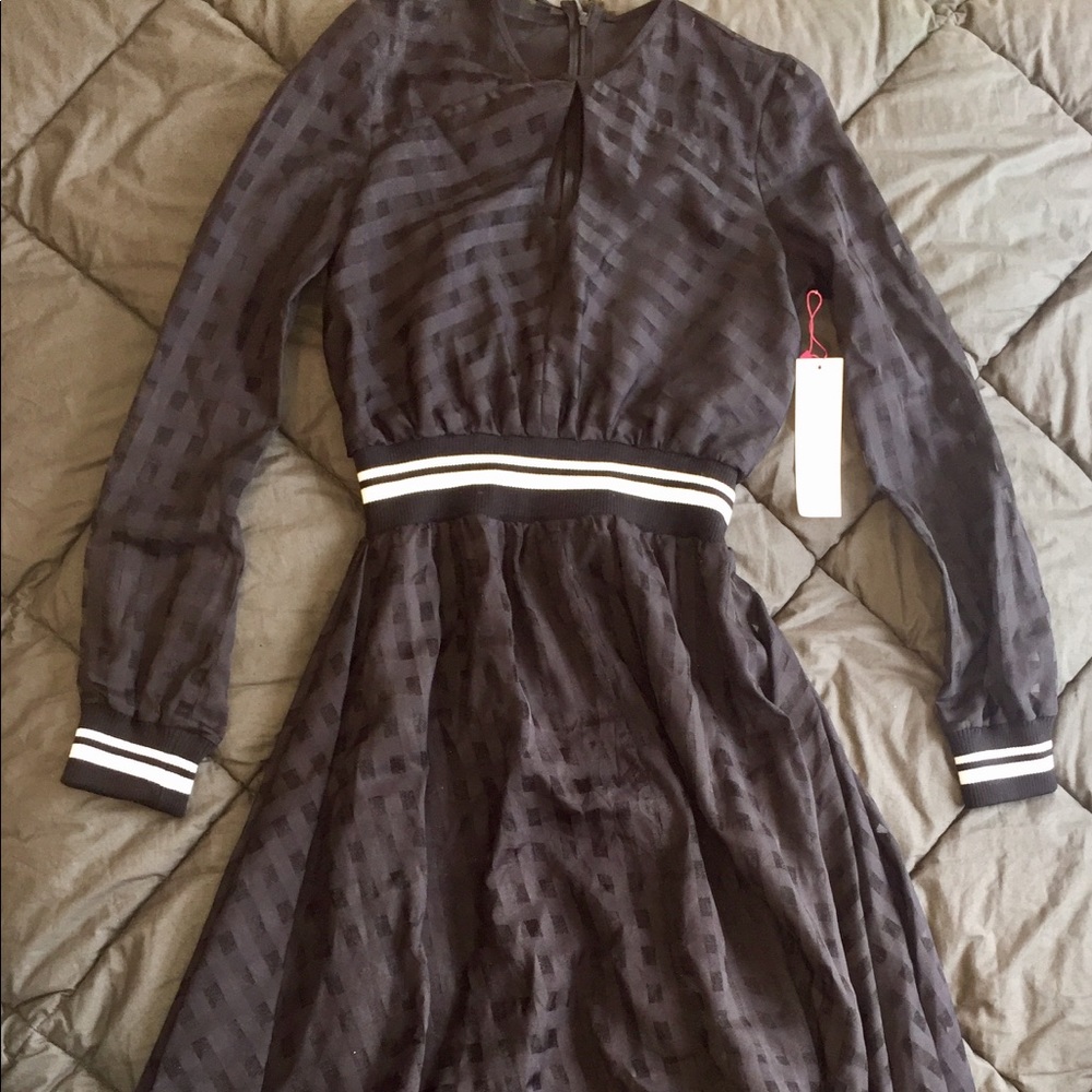 NEW WITH TAGS! Amazing sporty/ fancy Devlin dress!